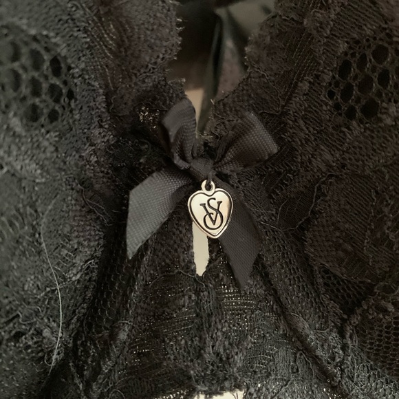 Victoria’s Secret, Perfect Coverage bra - Picture 2 of 10